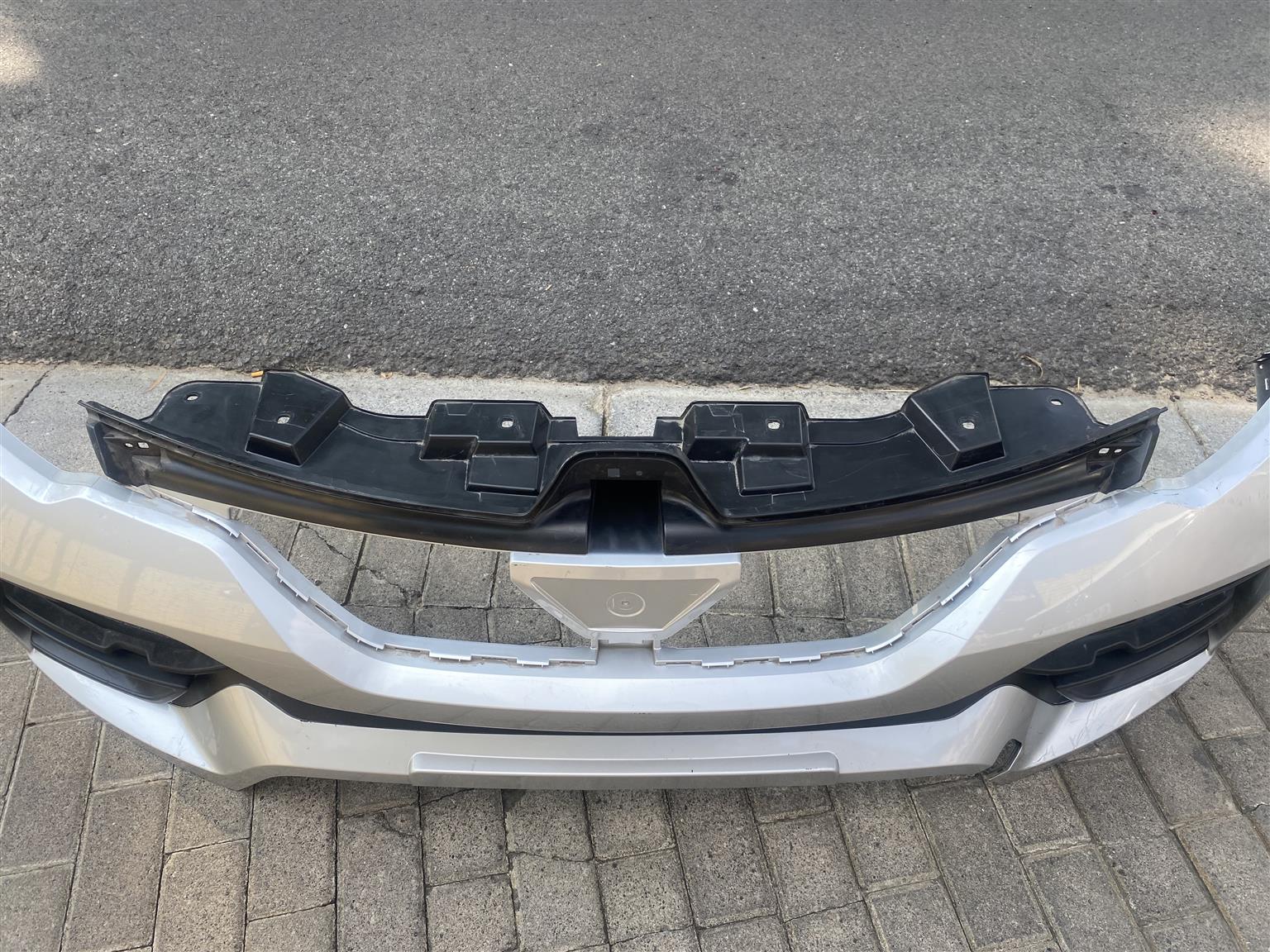 2023 RENAULT KIGER FRONT BUMPER FOR SALE. IN PRISTINE CONDITION - Private Seller 2023 RENAULT KIGER FRONT BUMPER FOR SALE. IN PRISTINE CONDITION - Private Seller