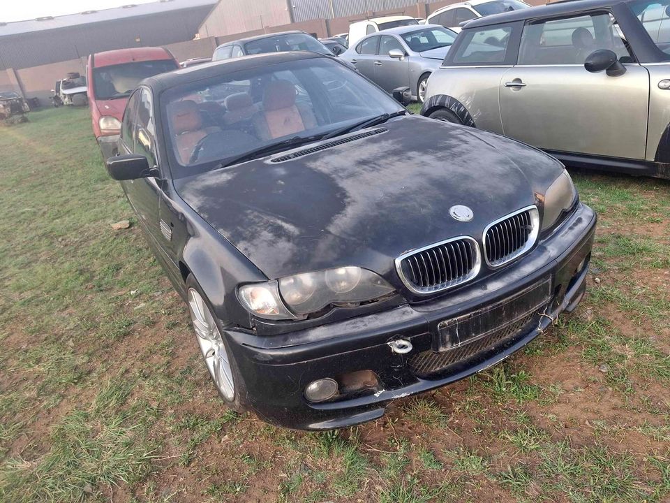 Stripping BMW 325 E46 for spares | Junk Mail Marketplace