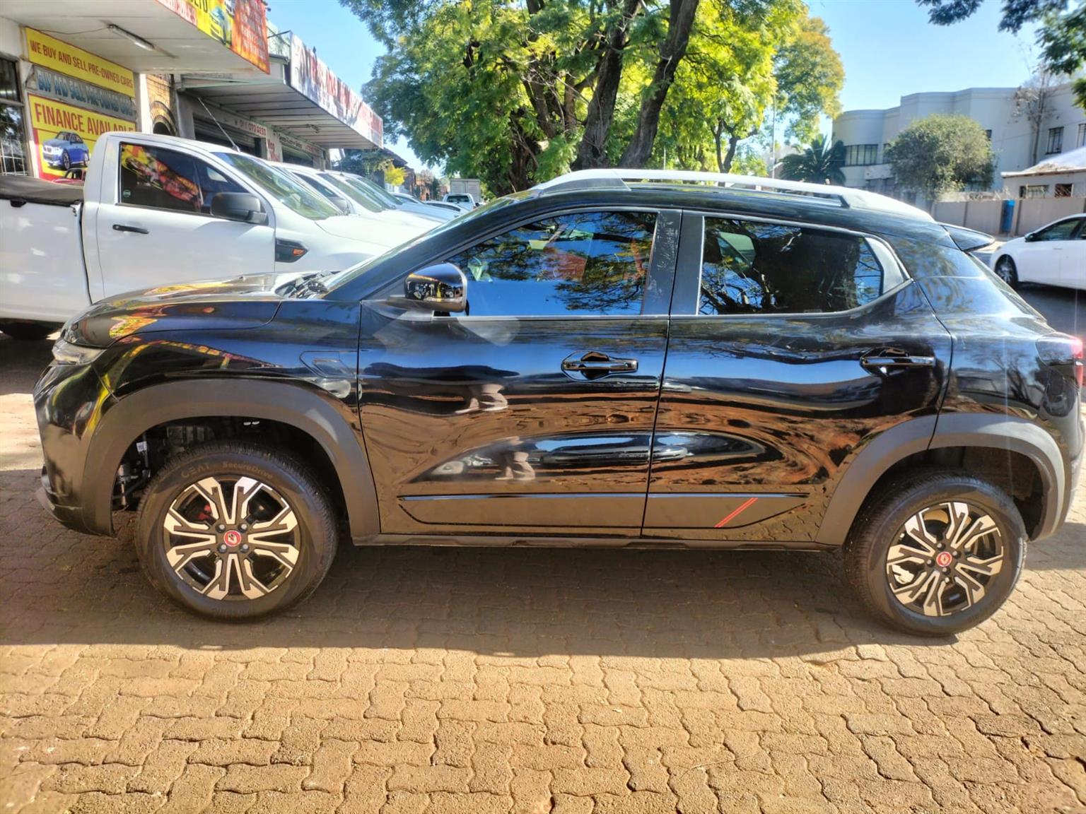 2024 RENAULT KIGER 1.0T XTRONIC TURBO  SERVICE BOOK3000KM