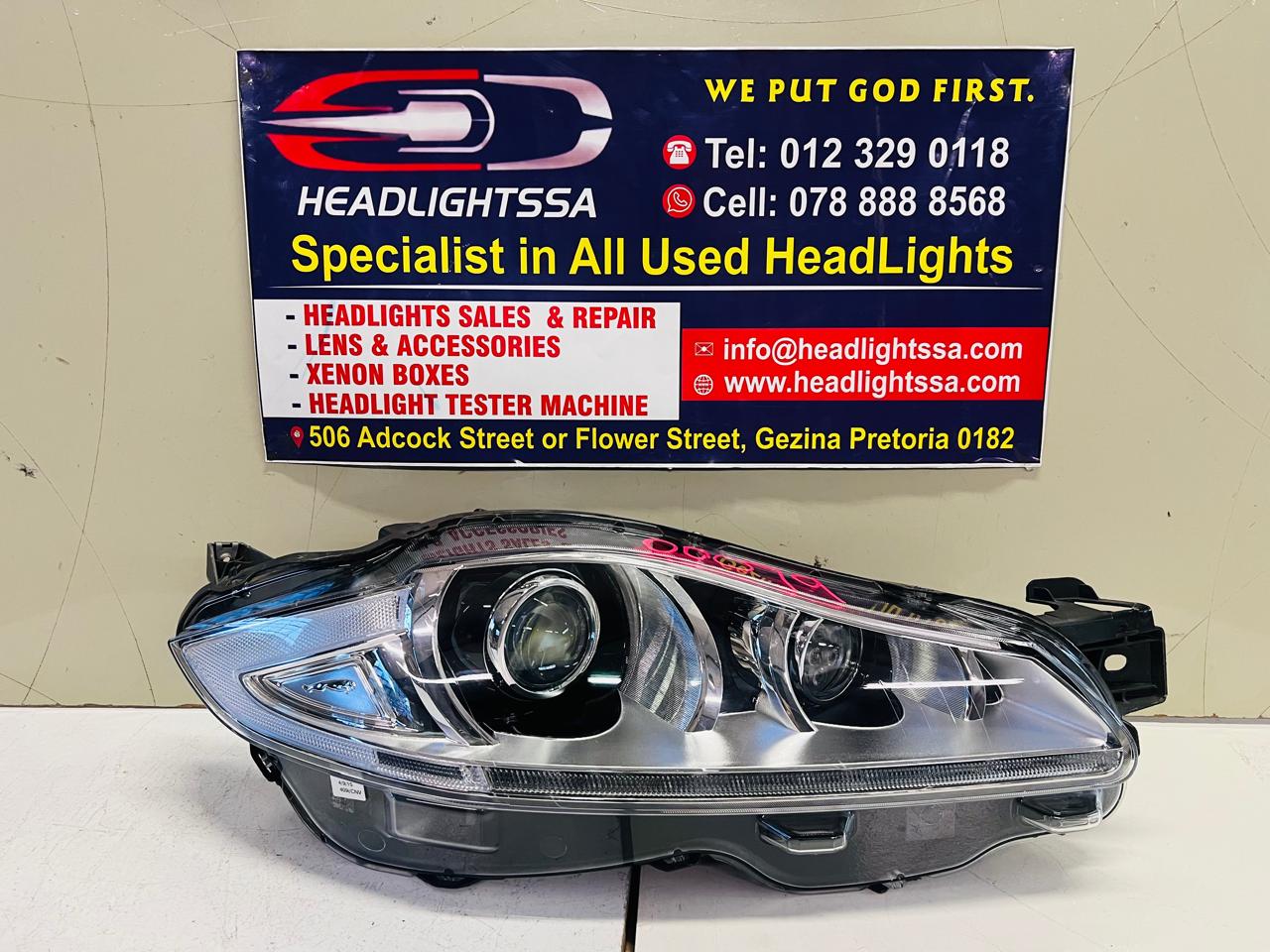 Jaguar XF X351 right side xenon headlight (2010-2015) - Private Seller Jaguar XF X351 right side xenon headlight (2010-2015) - Private Seller