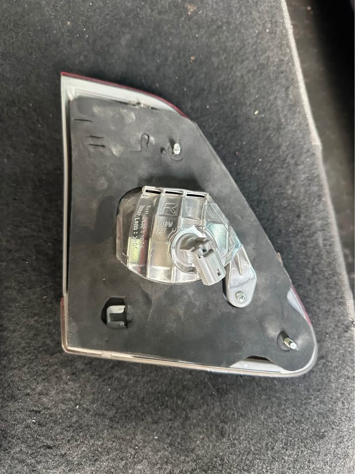 Toyota Corolla right side inner taillight - Private Seller Toyota Corolla right side inner taillight - Private Seller
