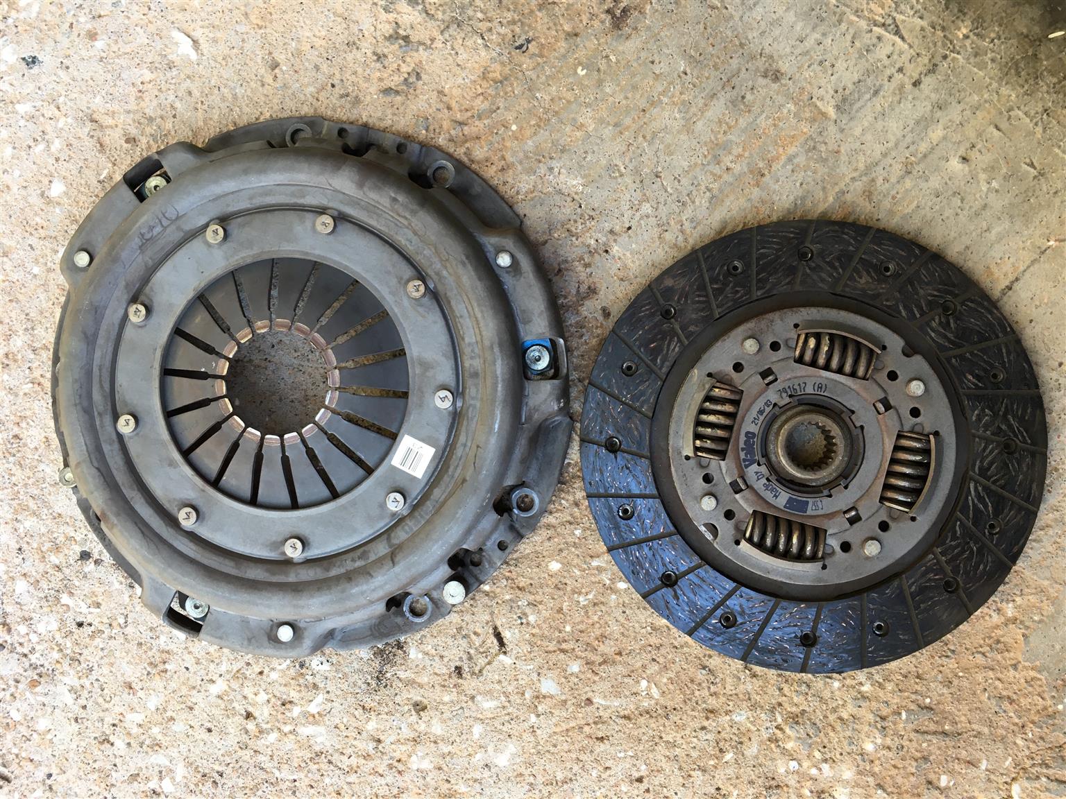 Valeo clutch kit for Alfa 147 1.6