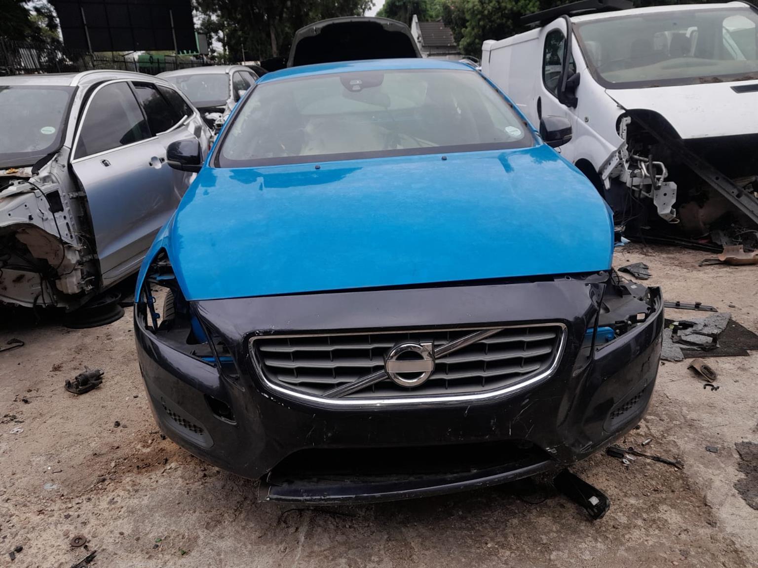 2012 VOLVO S60 T5 2.0 FOR STRIPPING - Private Seller 2012 VOLVO S60 T5 2.0 FOR STRIPPING - Private Seller