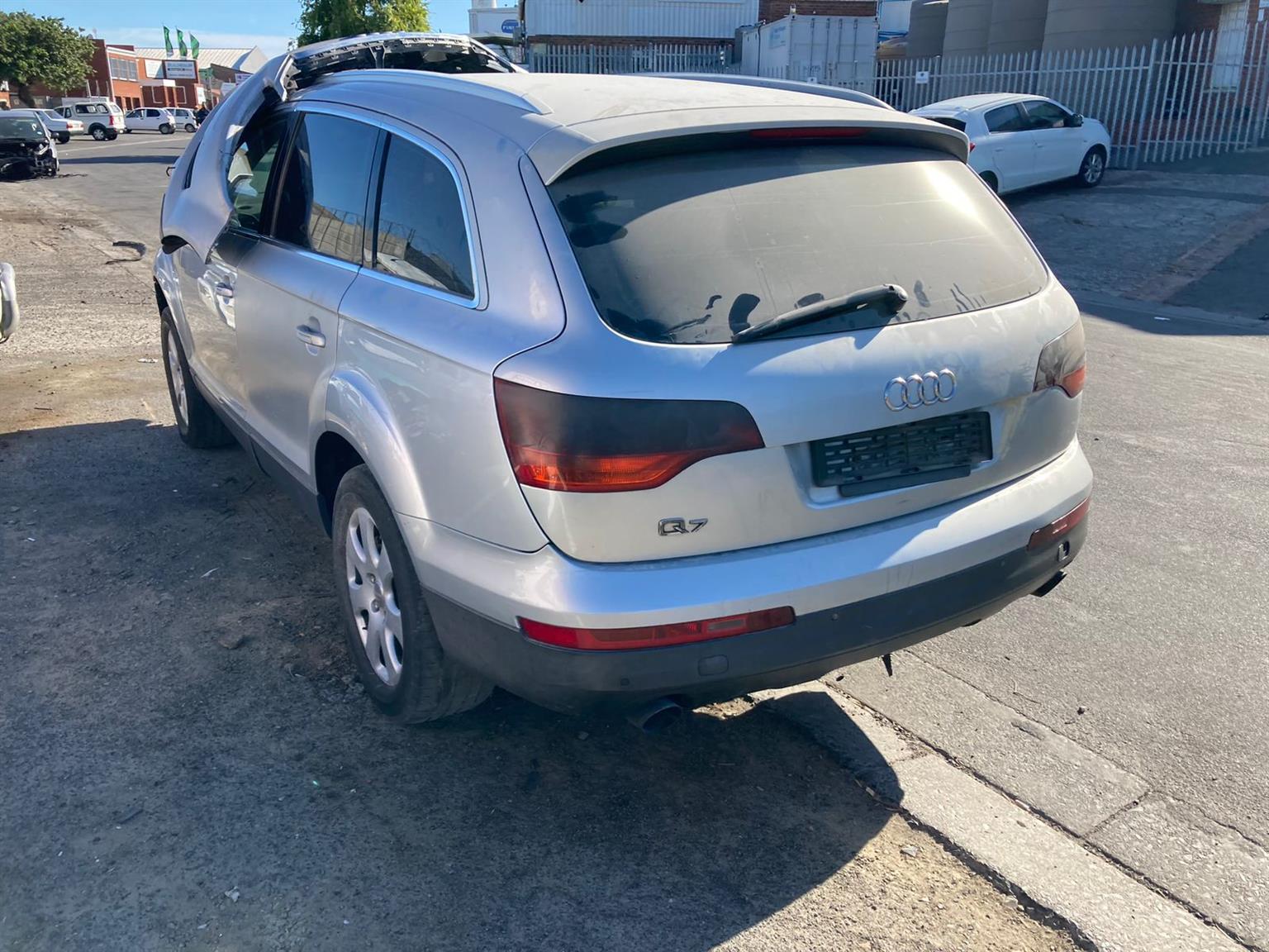 2010 Audi Q7 #BUG 3.0 AUTO Spares - Private Seller 2010 Audi Q7 #BUG 3.0 AUTO Spares - Private Seller