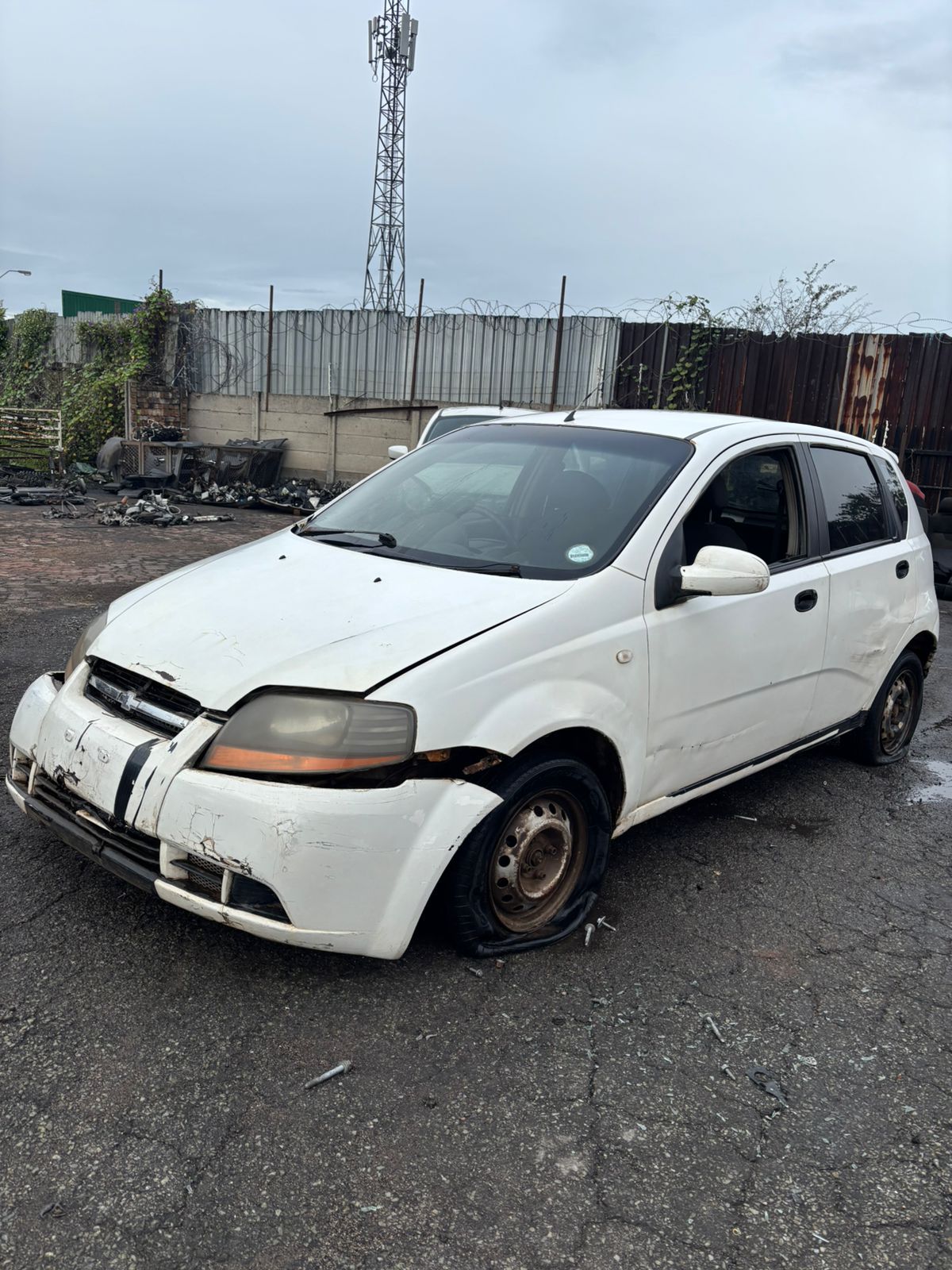 CHEV AVEO - - STRIPPING FOR SPARES - Private Seller CHEV AVEO - - STRIPPING FOR SPARES - Private Seller