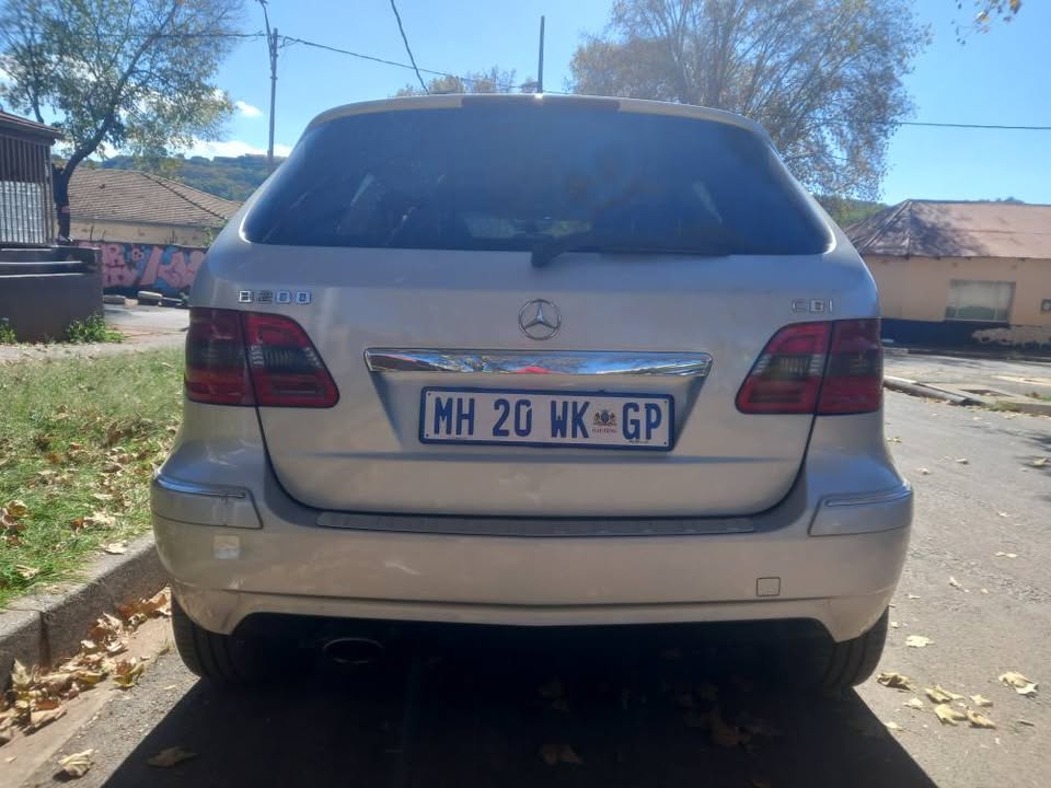 2010 Mercedes Benz B200 2.0 CDI Turbo DIESEL, Automatic, Silver, 105000kms
