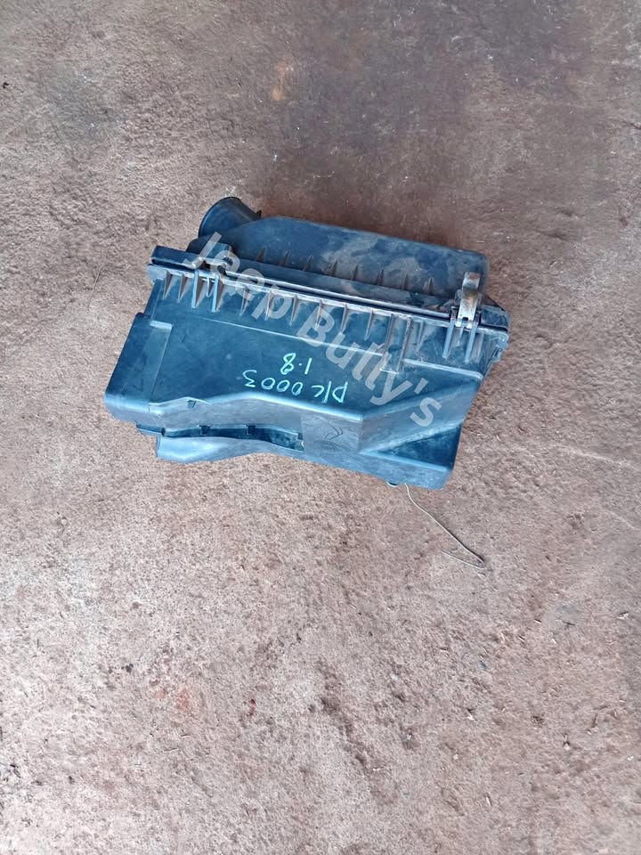 1.8 Dodge Caliber Air Box (Second Hand) - Dodge Spares - Private Seller 1.8 Dodge Caliber Air Box (Second Hand) - Dodge Spares - Private Seller