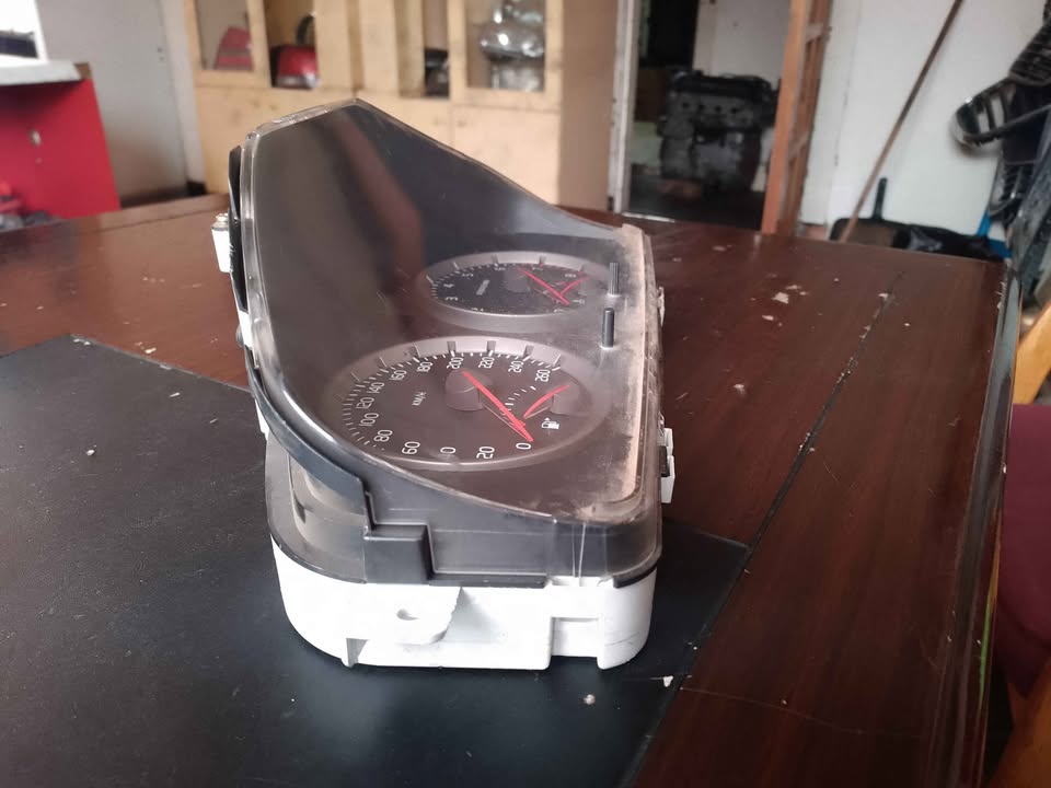 VOLVO S40/V50 2005 CLUSTER FOR SALE - Private Seller VOLVO S40/V50 2005 CLUSTER FOR SALE - Private Seller