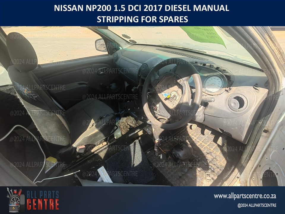 DCI 1.5 Nissan Np200 2017 breaking for spares