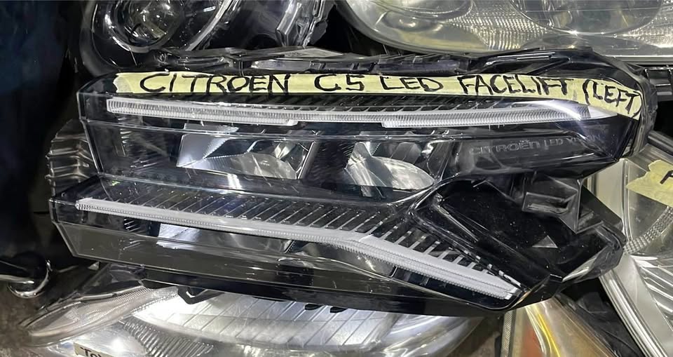 Citroen C5 LED HEADLIGHT - Private Seller Citroen C5 LED HEADLIGHT - Private Seller