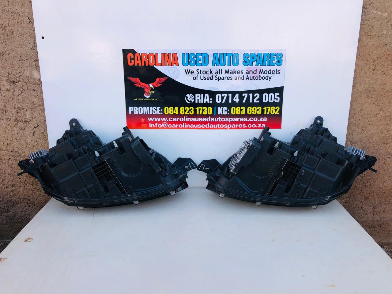 Volvo XC-90 left and right side xenon headlights - Private Seller