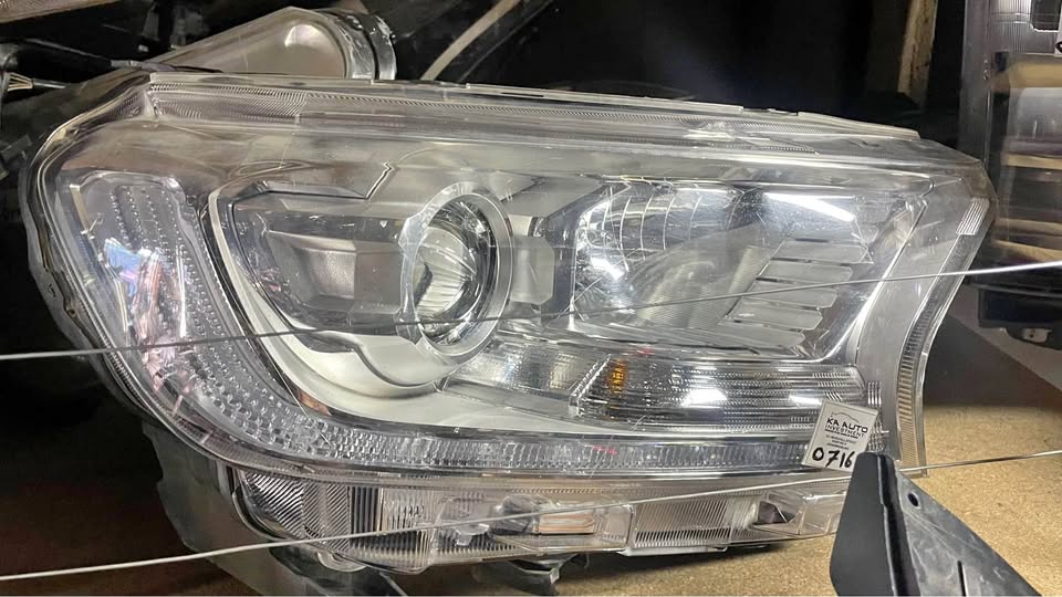 Ford Ranger T7 headlight - Private Seller Ford Ranger T7 headlight - Private Seller