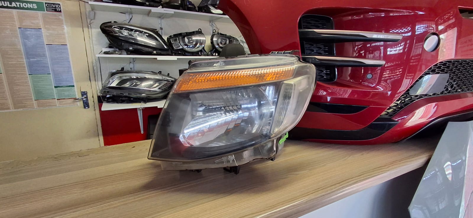 2014 FORD RANGER T6 RIGHT HEADLIGHT FOR SALE - Private Seller