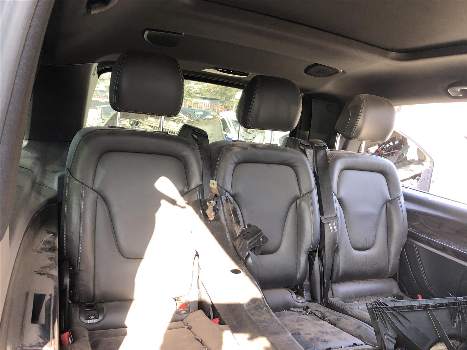 Mercedes Benz W447 Viano V-class stripping for parts