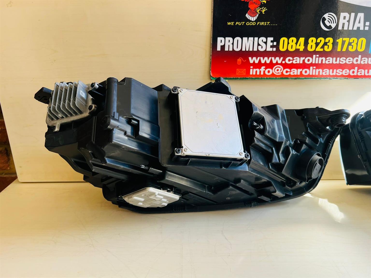 Audi Q5 SQ5 left and right side LED xenon headlights (2018-2020) - Private Seller