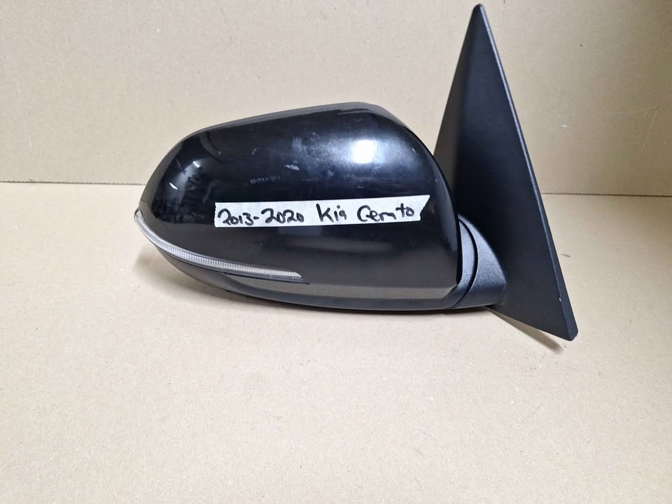 Kia Cerato RHS Electric Mirror (2013 - 2018) - Private Seller Kia Cerato RHS Electric Mirror (2013 - 2018) - Private Seller