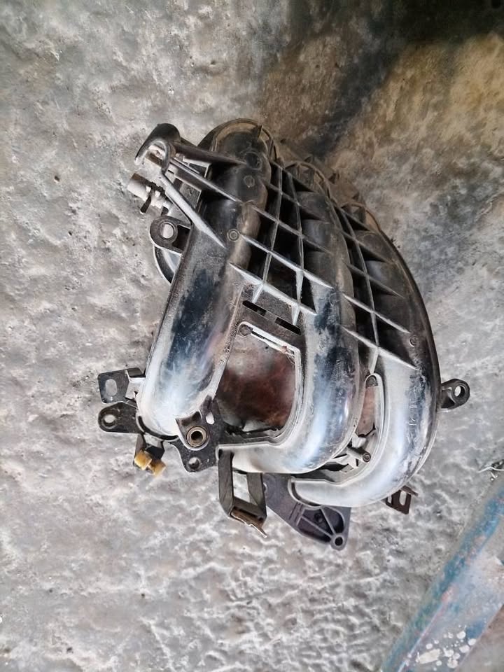 Daihatsu charade intake manifold WhatsApp - Private Seller Daihatsu charade intake manifold WhatsApp - Private Seller