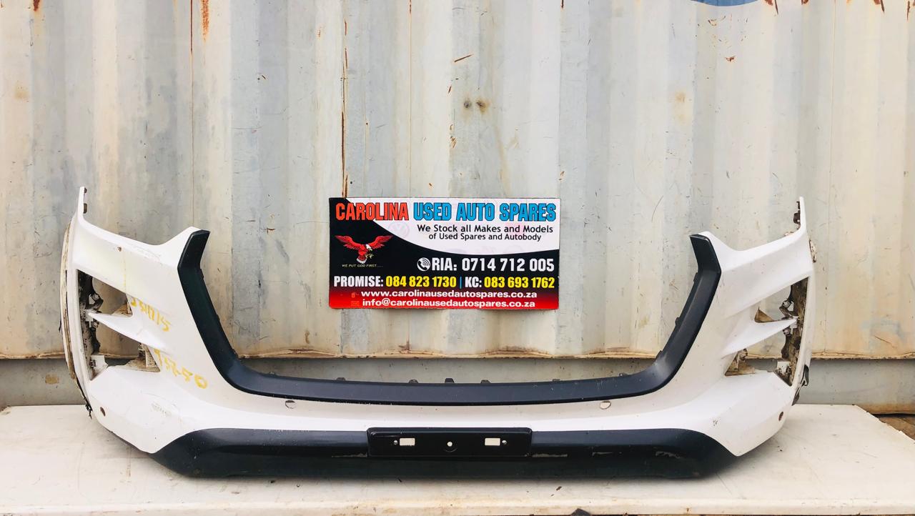 Isuzu D-max front bumper with pdc holes (2020) - Private Seller