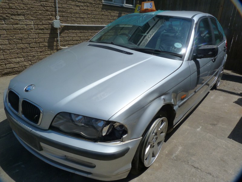 BMW 318i E46 Manual Silver - 2001 STRIPPING FOR SPARES - Private Seller