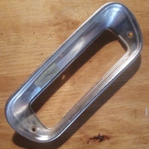 Chev bakkie, front crome lens holder - Private Seller