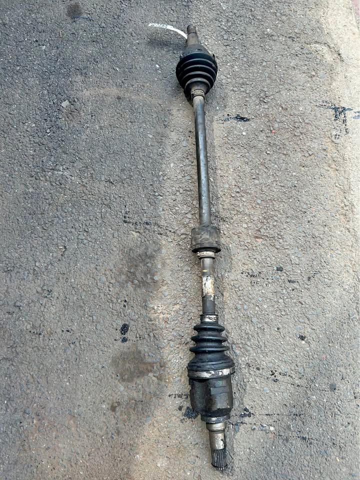 Toyota Etios Right Side CV Shaft For Sale @Circle 7 Used Parts Call or WhatsApp - Private Seller