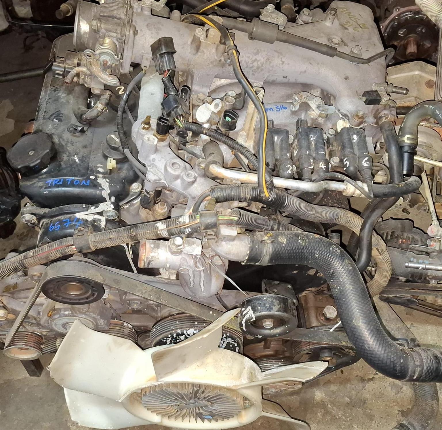 Mitsubishi Triton 3.5 complete engine for sale - Private Seller