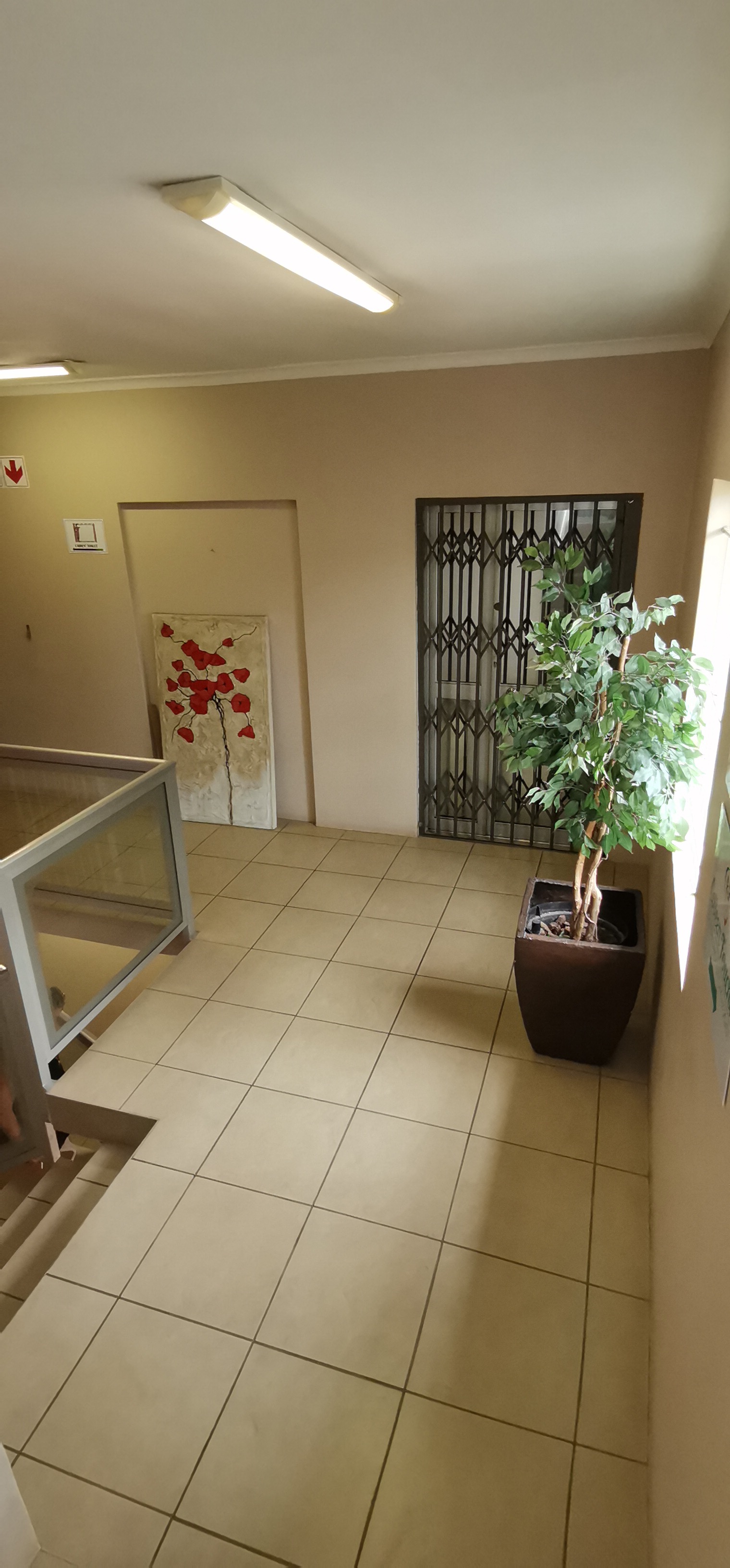 TO LET – LOVELY 77m2 OFFICE SUITE IN CENTRAL KLOOF