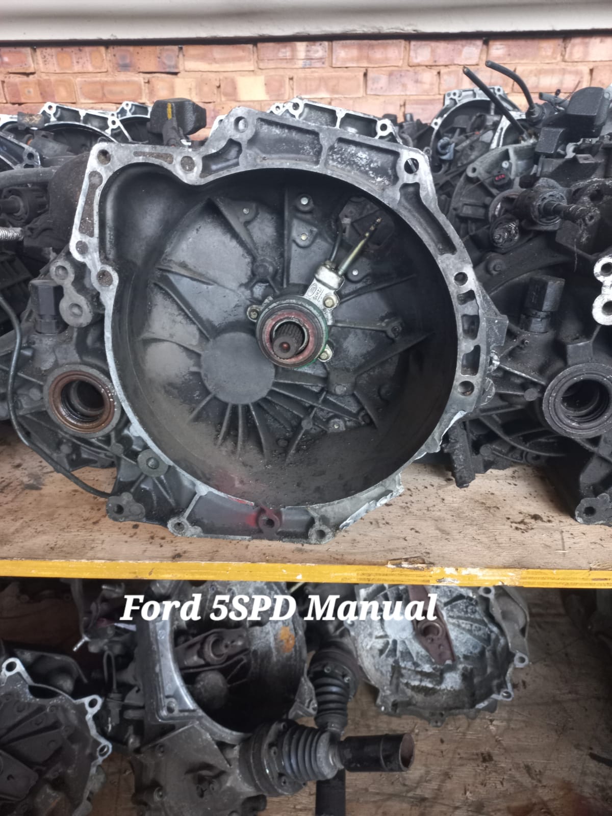 FORD 5 SPEED MANUAL GEARBOX FORD 5 SPEED MANUAL GEARBOX