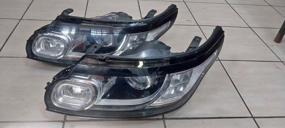 RANGE ROVER SPORT HEADLIGHTS AVAILABLE - Private Seller