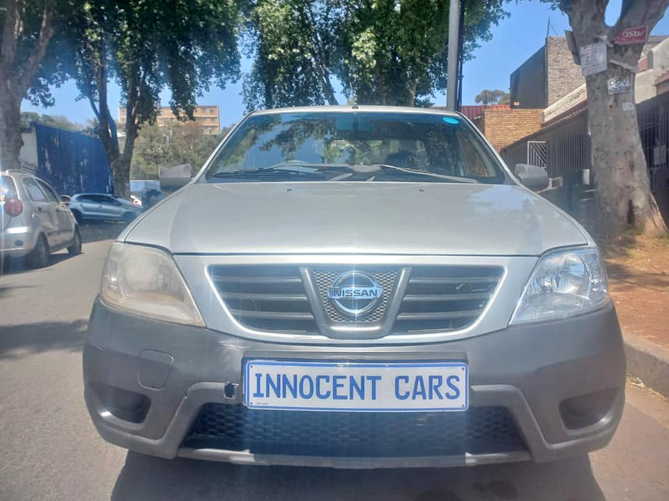 2011 NISSAN NP200 1.6 PETROL, MANUAL, SILVER COLOR, MILEAGE 100000KMS 2011 NISSAN NP200 1.6 PETROL, MANUAL, SILVER COLOR, MILEAGE 100000KMS