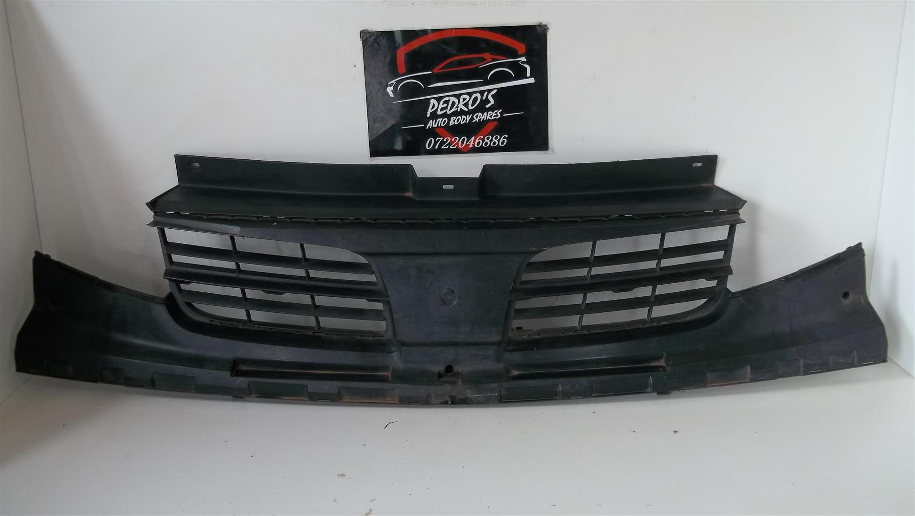 Nissan Primastar grille - Private Seller Nissan Primastar grille - Private Seller