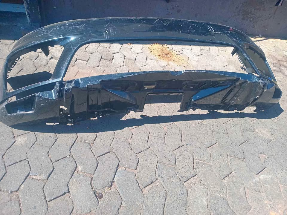 Range rover m sport bumper in good working condition original parts - Private Seller Range rover m sport bumper in good working condition original parts - Private Seller