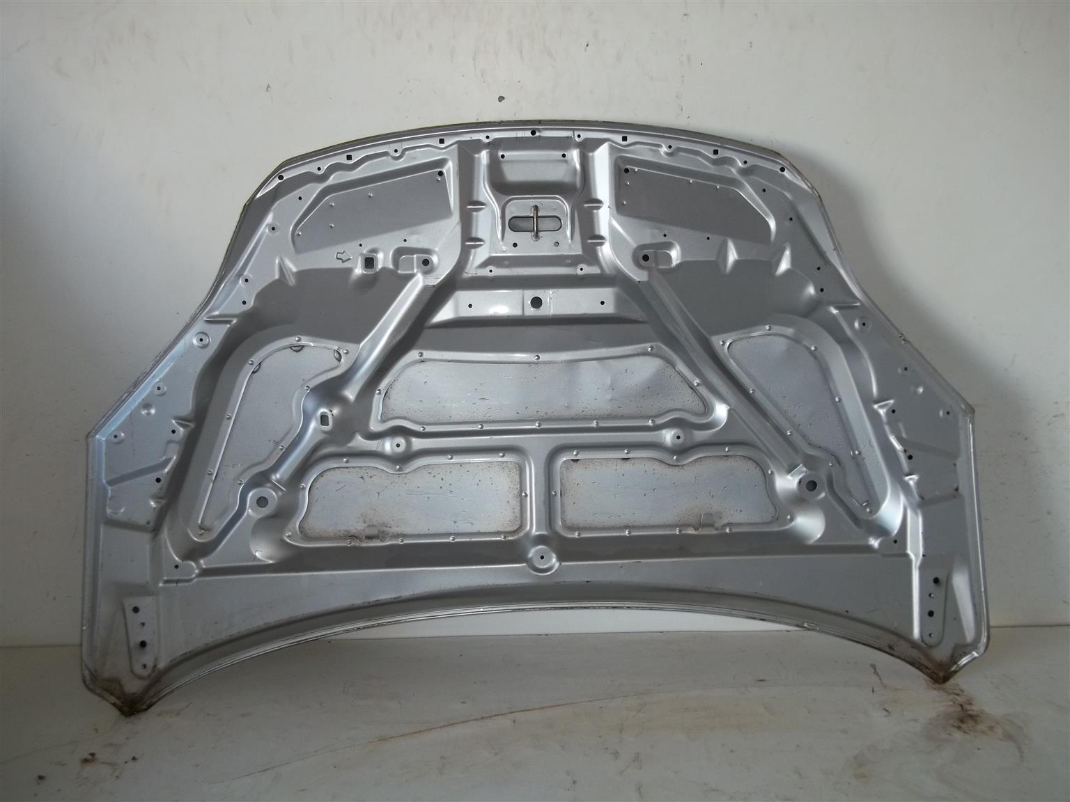 Honda CR-V '08-'11 aftermarket bonnet - Private Seller Honda CR-V '08-'11 aftermarket bonnet - Private Seller