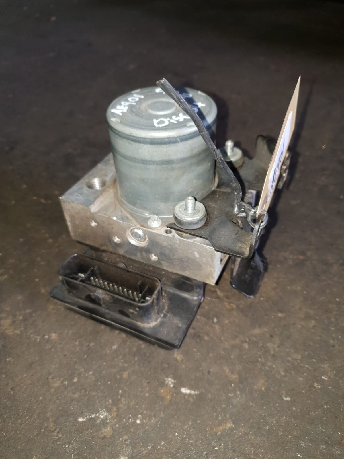 2010 Discovery 4 3.0D SDV6 Used Original ABS Pump For Sale