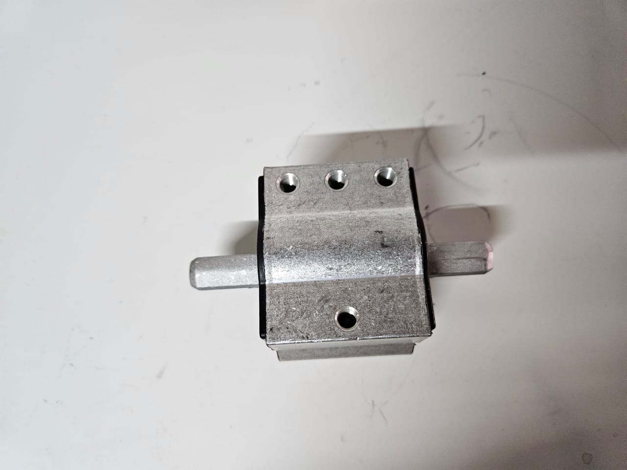 New Mercedes E-Class Gearbox Mounting - Private Seller New Mercedes E-Class Gearbox Mounting - Private Seller