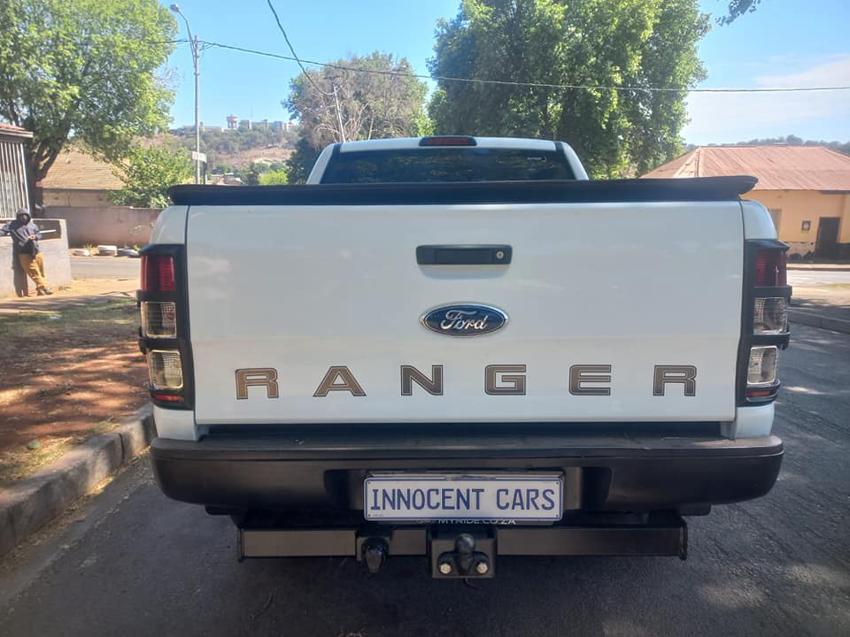 2015 FORD RANGER 2.2 DIESEL, DOUBLE CAB BAKKIE, MANUAL, WHITE COLOR, MILEAGE 97000KMS