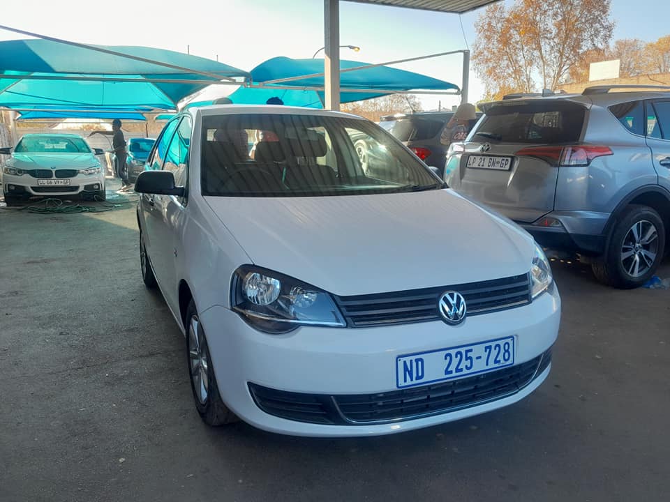 2013 VW POLO VIVO 1.6 HATCHBACK MANUAL