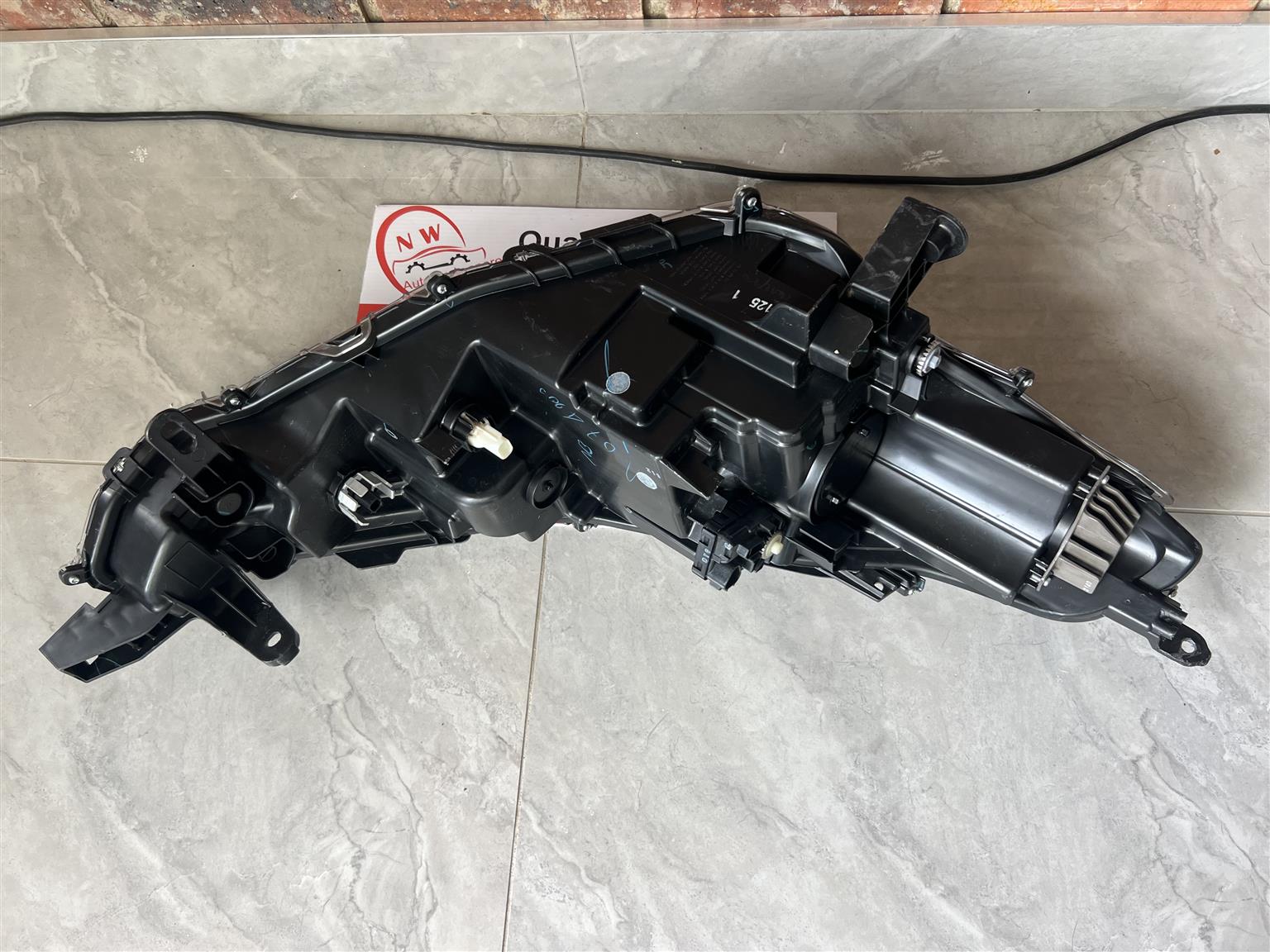 Toyota Corolla Cross Headlight 2021-2024 - Private Seller Toyota Corolla Cross Headlight 2021-2024 - Private Seller