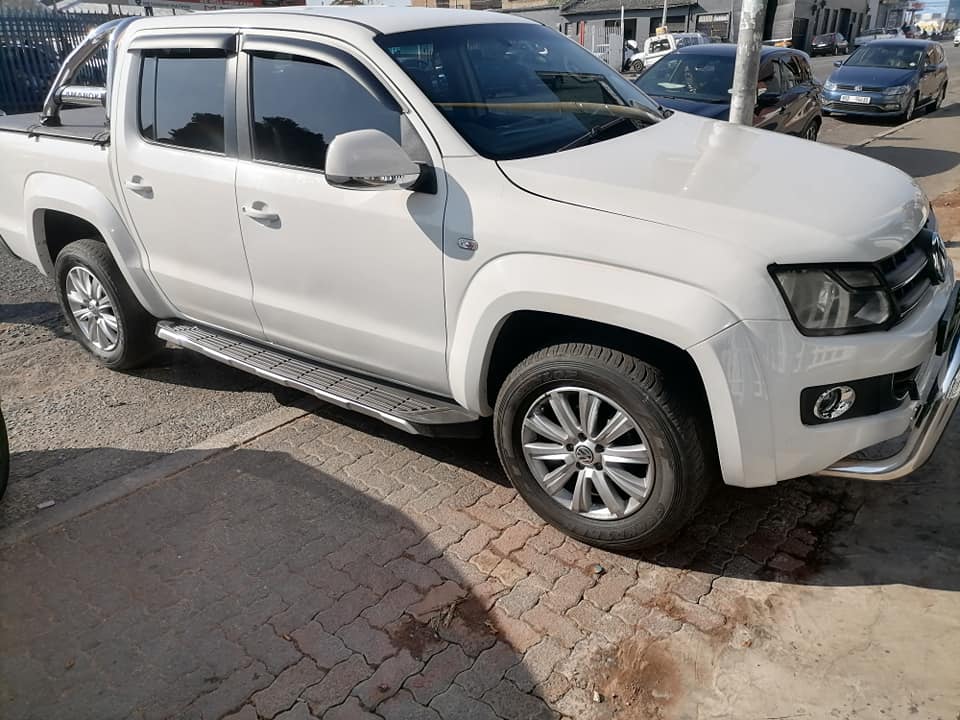 2014 Volkswagen Amarok 2.0 TDI Automatic Double Cab 4x4 Bakkie leather seat