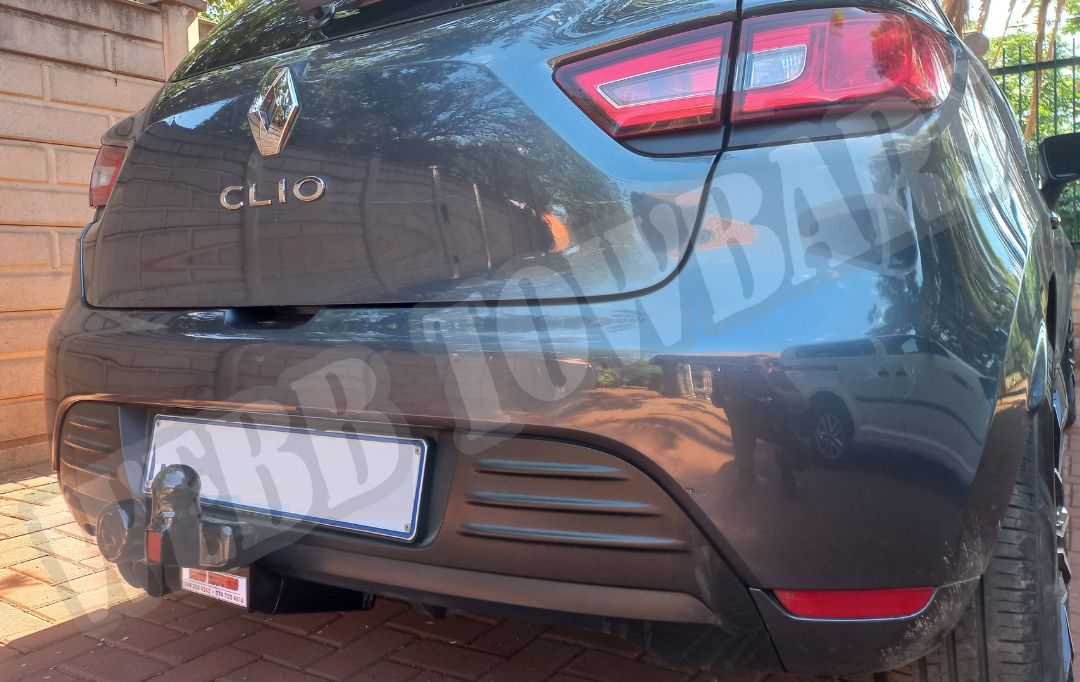 Renault Clio Standard/Detachable Towbars - Private Seller Renault Clio Standard/Detachable Towbars - Private Seller