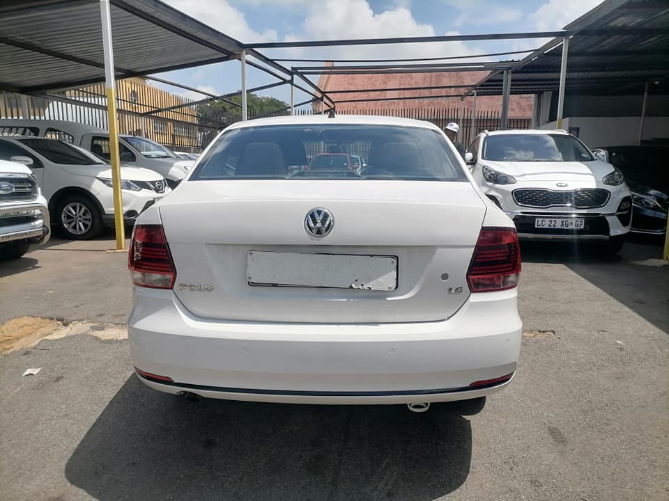 2016 Volkswagen polo 6 1.6 Sedan Comfortline