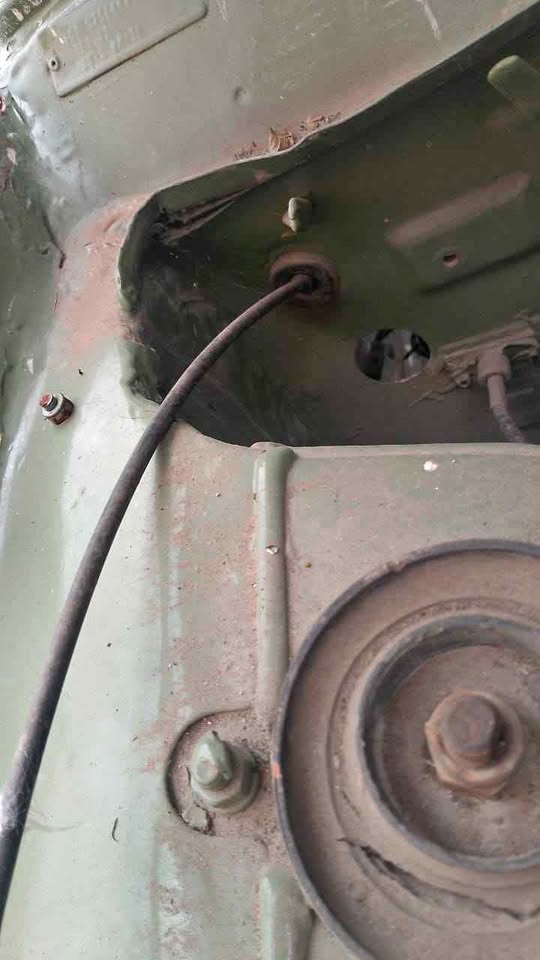 Nissan 1400 bonnet cable - Private Seller Nissan 1400 bonnet cable - Private Seller