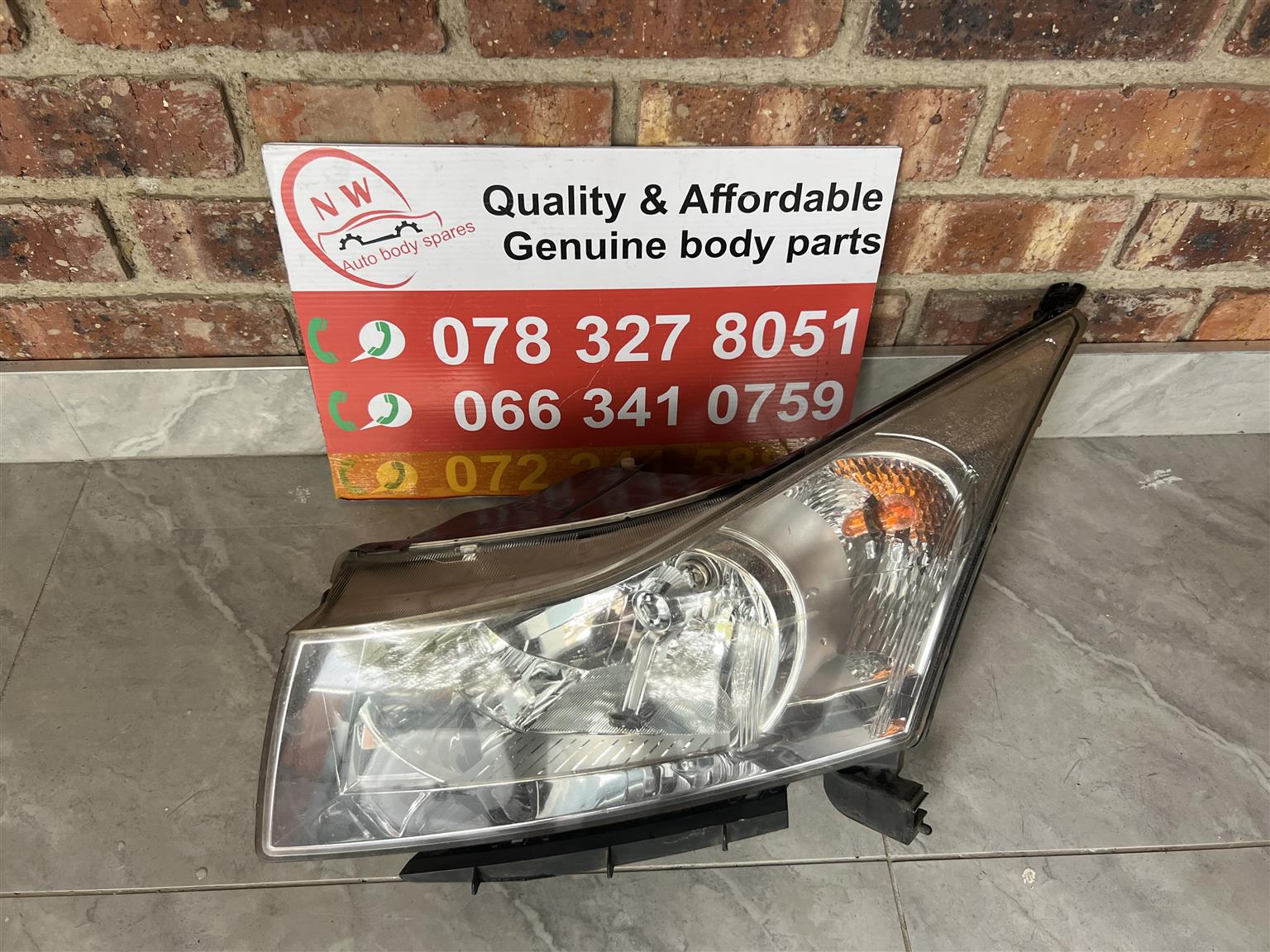 Chevrolet Cruze Headlights - Private Seller Chevrolet Cruze Headlights - Private Seller