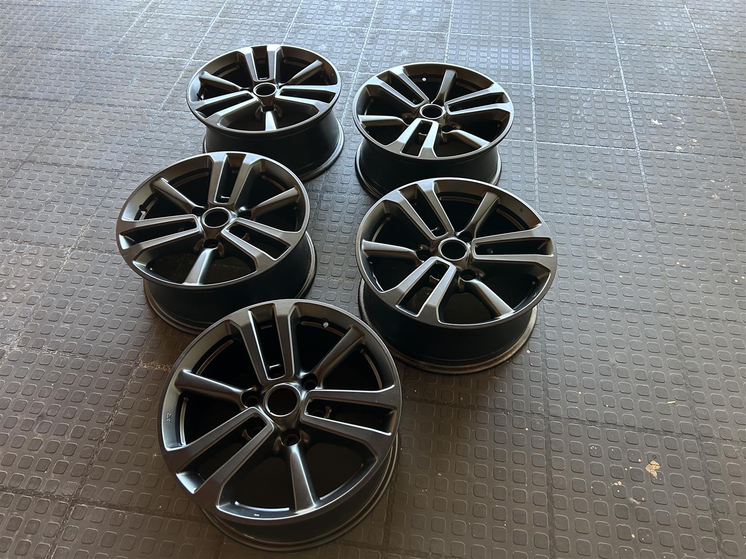 Isuzu 17inch Rims (set of 5) - Private Seller