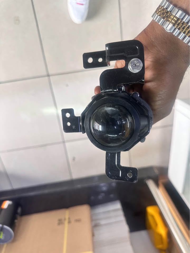 Kia Rio left and right fog light - Private Seller Kia Rio left and right fog light - Private Seller