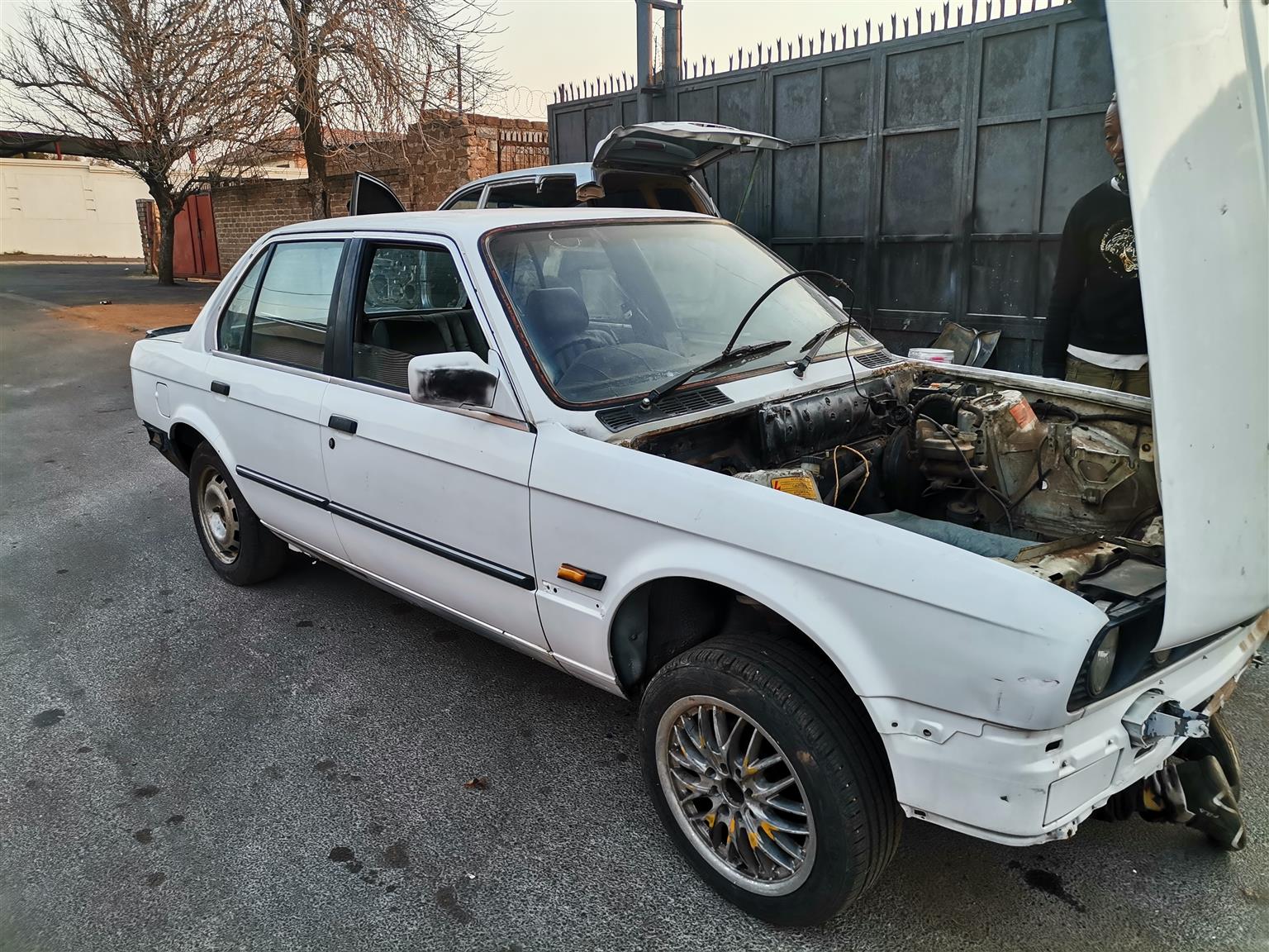 Bmw e30 body online parts for sale