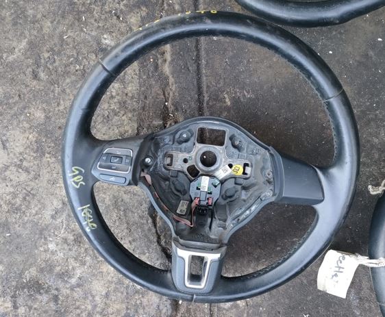 VW GOLF 6 USED REPLACEMENT STEERING WHEELS FOR SALE - Private Seller VW GOLF 6 USED REPLACEMENT STEERING WHEELS FOR SALE - Private Seller