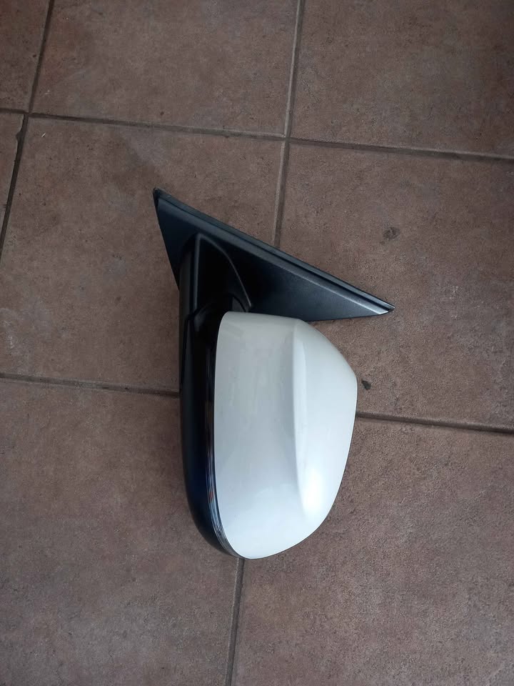 Bmw x3 left door mirror facelift - Private Seller Bmw x3 left door mirror facelift - Private Seller
