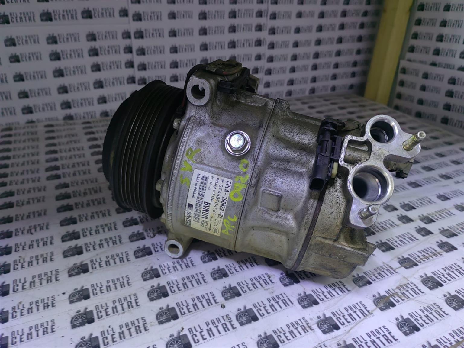 Range Rover SVR aircon pump for sale - Private Seller Range Rover SVR aircon pump for sale - Private Seller