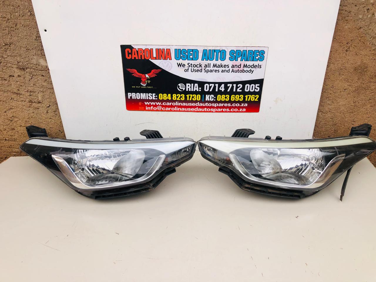 Hyundai Grand i20 left and right side headlights (2016-2019) - Private Seller Hyundai Grand i20 left and right side headlights (2016-2019) - Private Seller